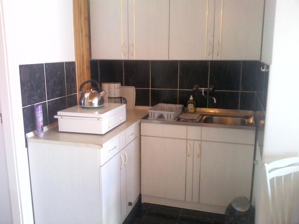 Napfeny Apartment Keszthely Rum bild