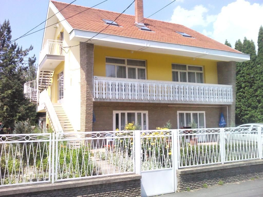 Napfeny Apartment Keszthely Exteriör bild
